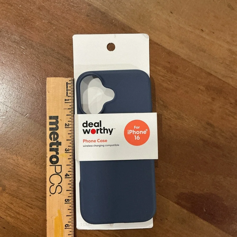 Deal Worthy iPhone 16 Case Blue